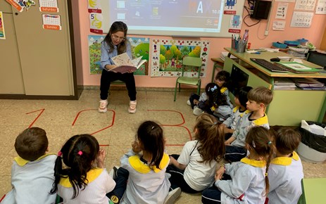 "CUENTACUENTOS FAMILIAR" (DÍA DEL LIBRO INFANTIL)