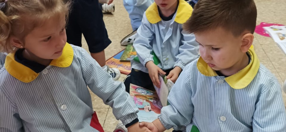 PRIMER CICLO INFANTIL VISITA SU FUTURA CLASE DE 3 AÑOS
