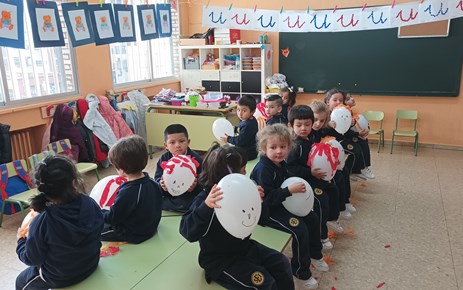 "SOMOS PELUQUEROS" (INFANTIL 3 AÑOS)