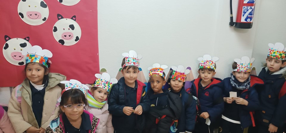 "SOMOS CHEF" (PROFESIONES INF-5)
