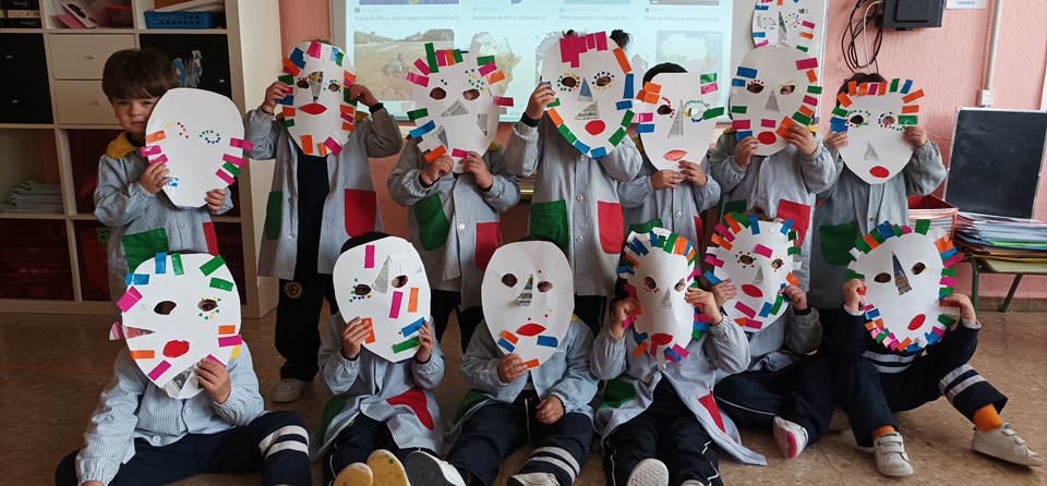 "MÁSCARAS AFRICANAS" (INF-3)