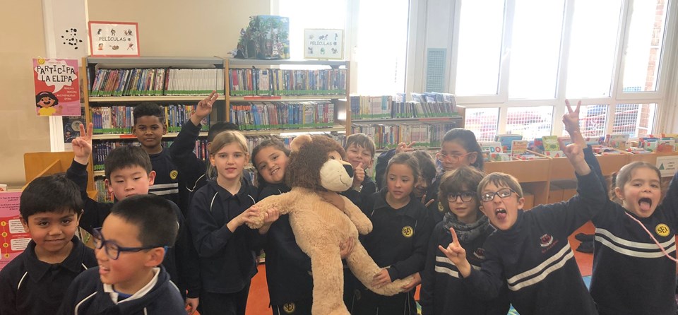 "EL LEÓN DE LA BIBLIOTECA" (2º PRIM)