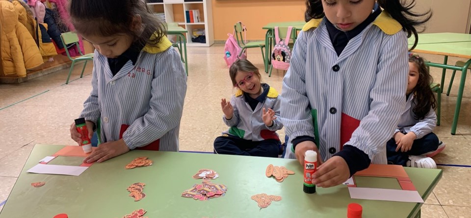 "TIENDAS" (INFANTIL 4 AÑOS)