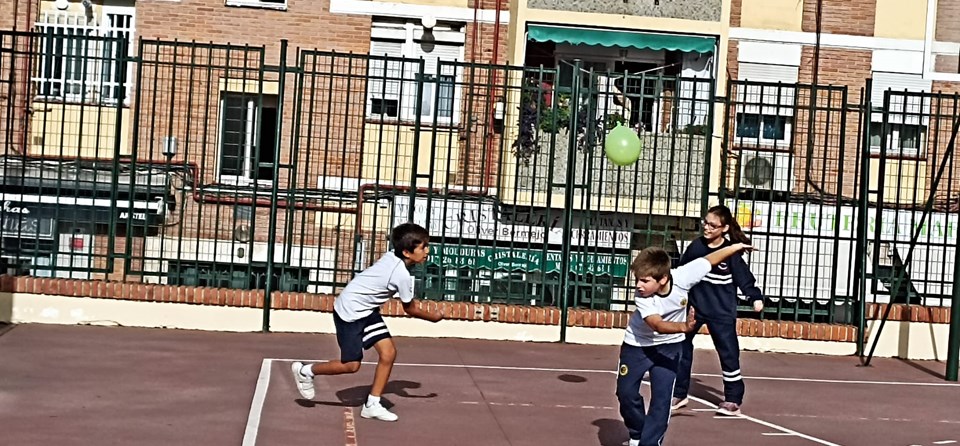 "BALLOONS" (P.E. 3º)